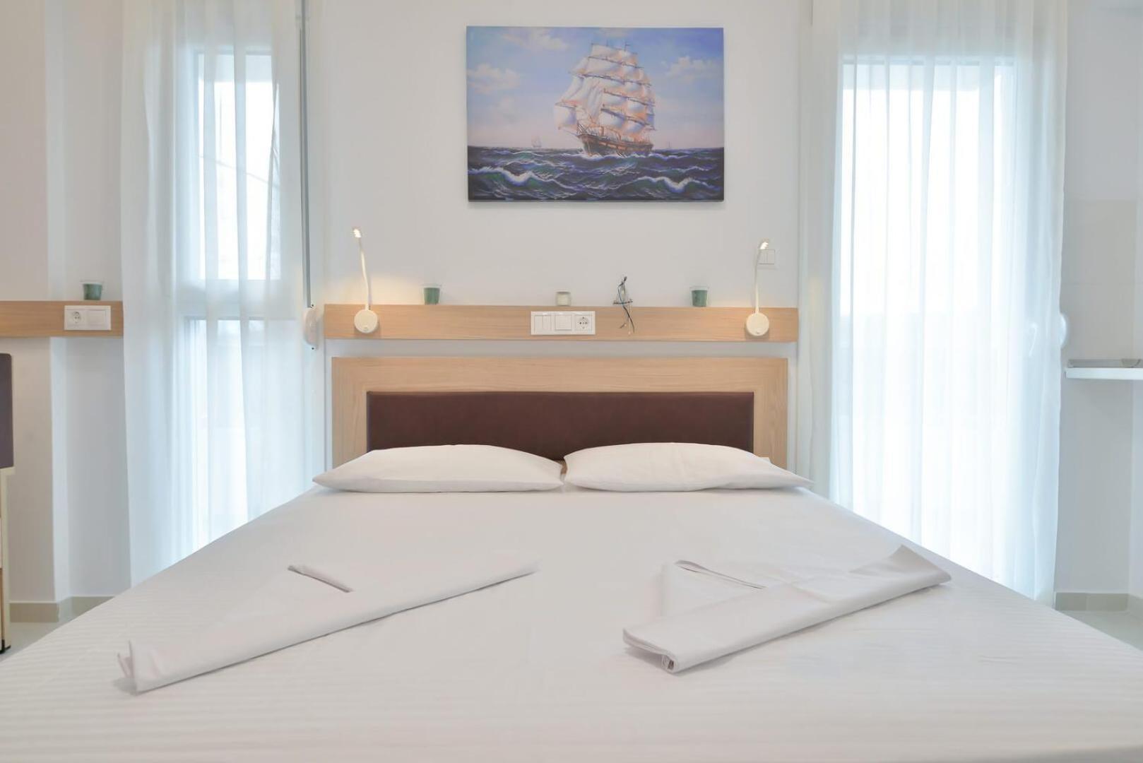 Evas Rooms เนปอรอย ภายนอก รูปภาพ