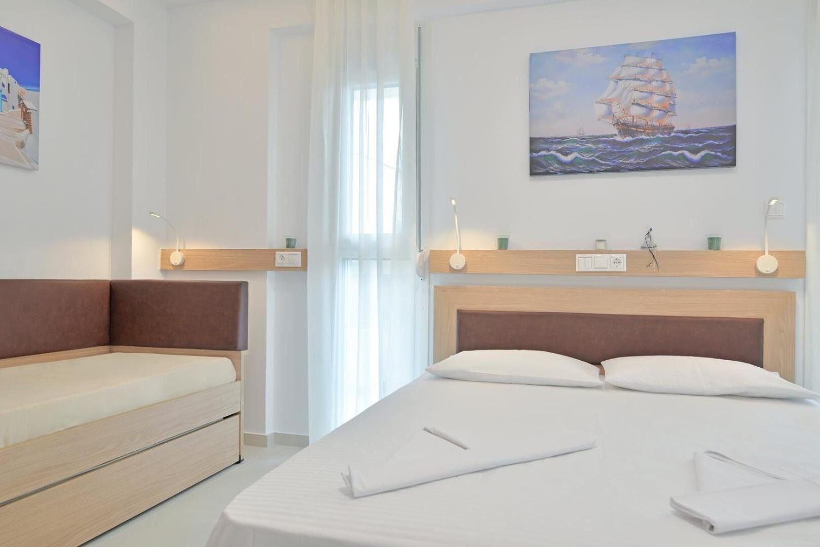 Evas Rooms เนปอรอย ภายนอก รูปภาพ